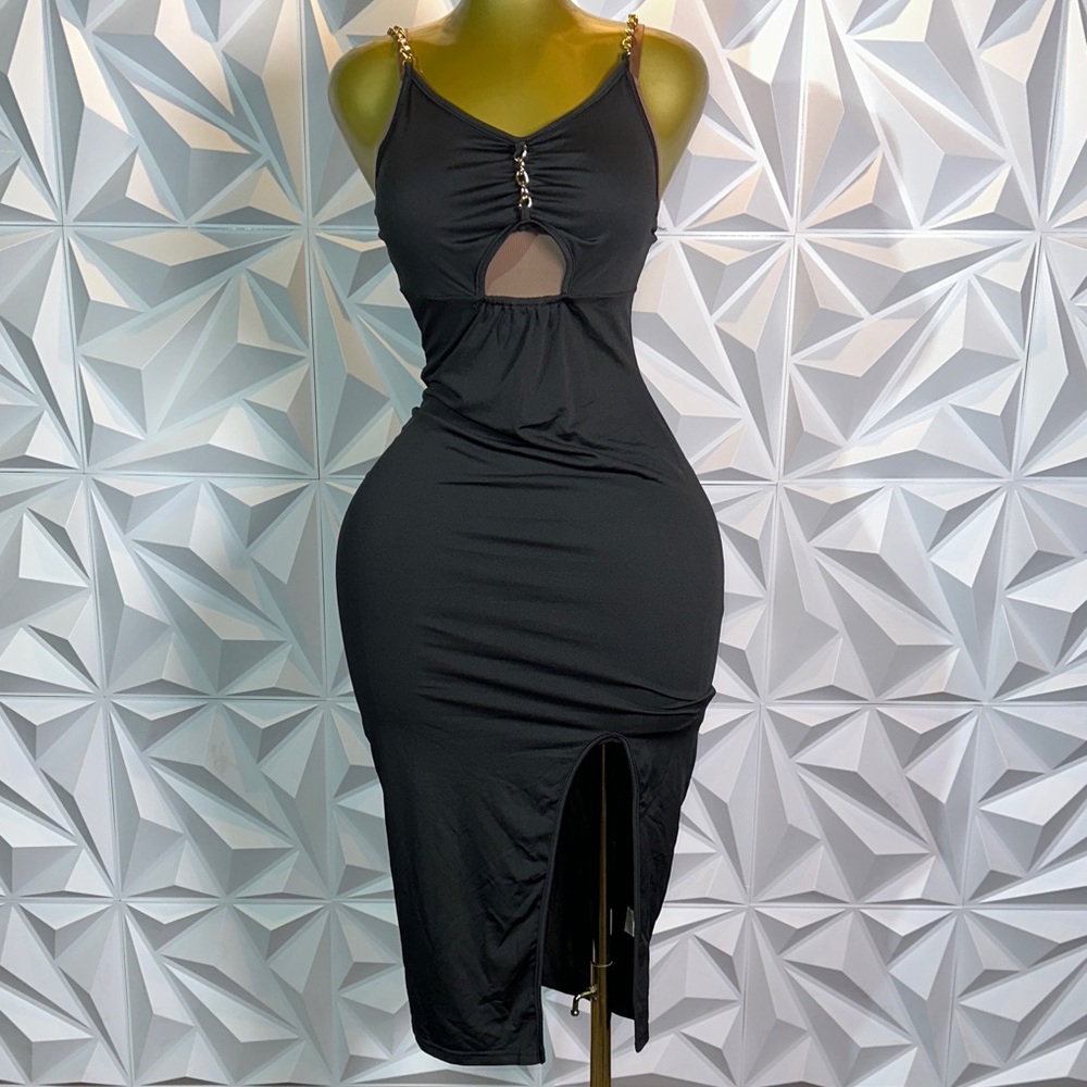 Elegant Black Sleeveless Dress